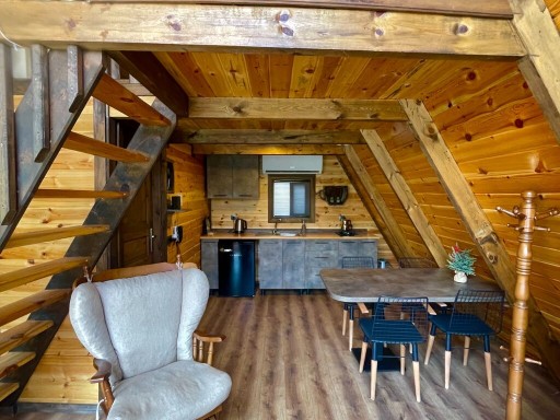 Mavera Bungalov Oval Havuzlu ve Jakuzili